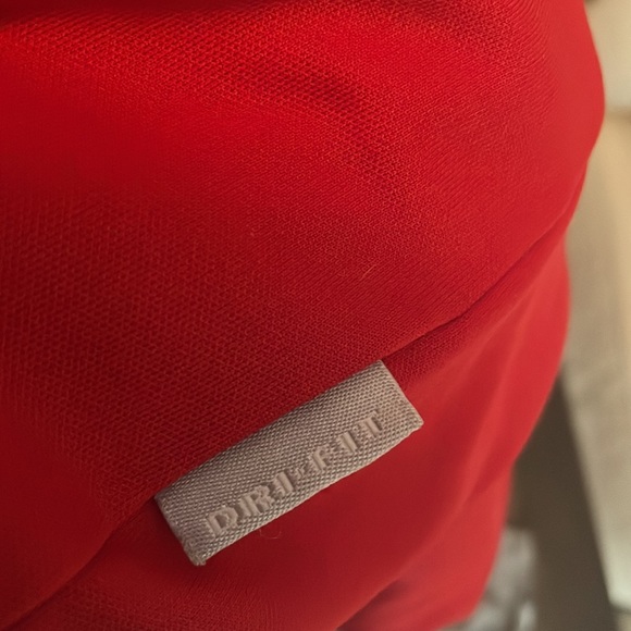 Men’s Nike Red Dri Fit Shirt - Picture 7 of 7